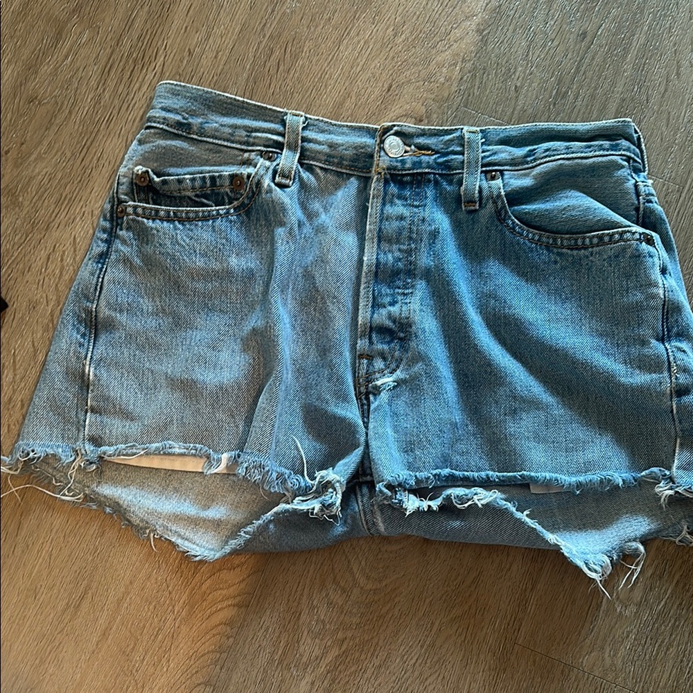 Levi's Blue Jean 501 Raw Hem Shorts Button Flt